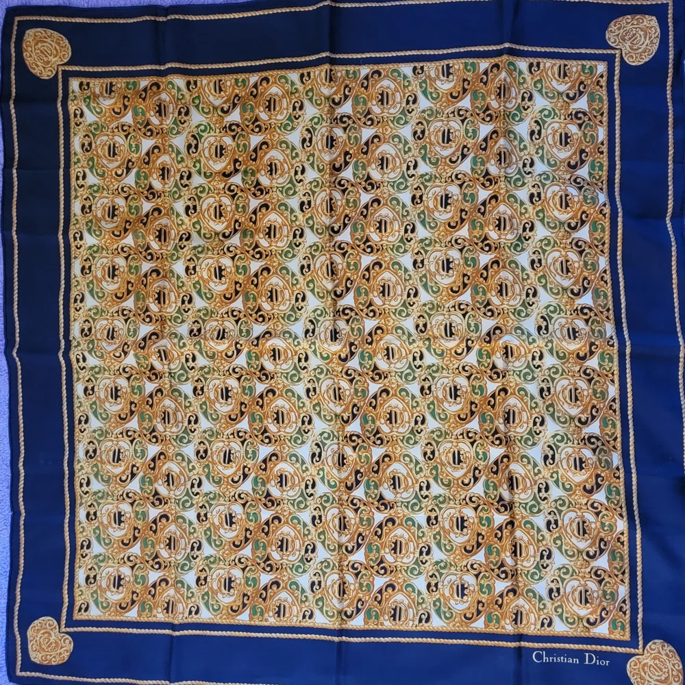 Auth💞 Vintage Christian Dior Navy and Gold Silk Scarf